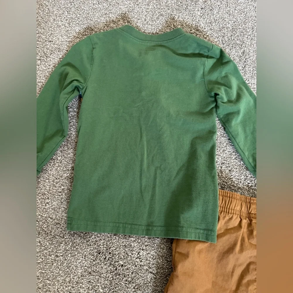 Carter’s Green & Khaki toddler boy outfit 2T Button up striped shirt lined pants